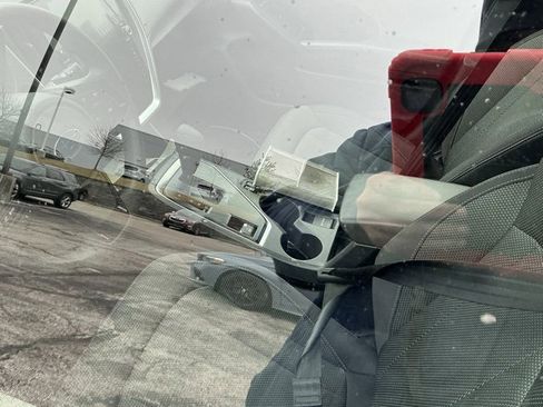 Used 2024 Subaru Crosstrek 2.0i Premium image 25