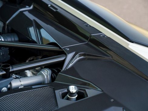 Used 2017 Lamborghini Aventador S AWD/4WD image 15