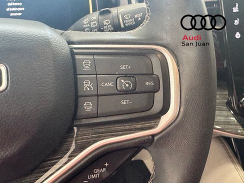 Used 2022 Jeep Wagoneer Series III w/ Premium Group I RWD image 19