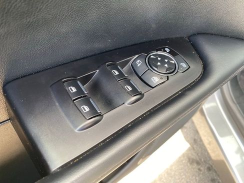 Used 2023 Lincoln Nautilus Reserve image 12