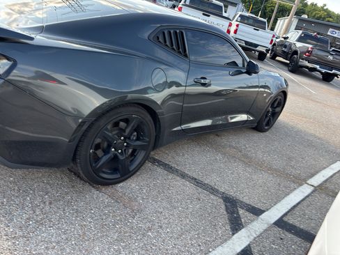 Used 2017 Chevrolet Camaro SS RWD image 2