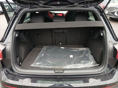 Used 2022 Volkswagen GTI SE image 24