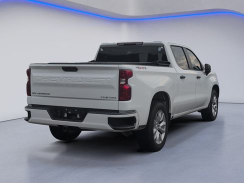 Used 2022 Chevrolet Silverado 1500 Custom AWD/4WD image 5