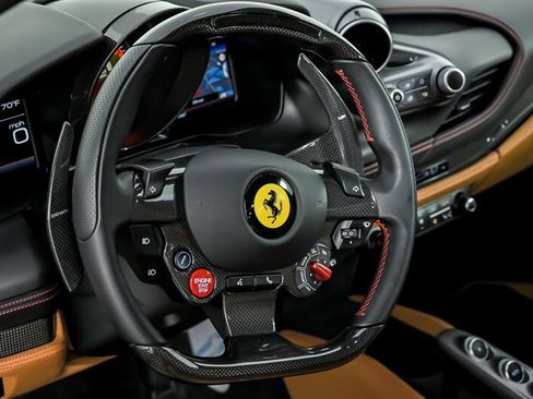 Used 2022 Ferrari F8 Tributo RWD image 25