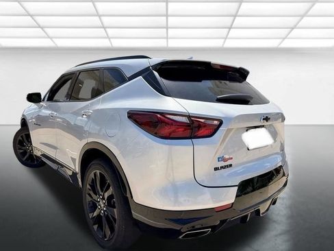 Used 2021 Chevrolet Blazer RS w/ Enhanced Convenience Package FWD image 4