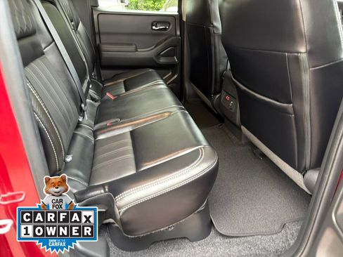 Used 2024 Nissan Frontier SL w/ Technology Package image 33