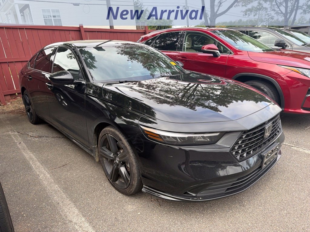 Used 2024 Honda Accord Sport image 2