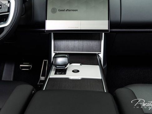 Used 2024 Land Rover Range Rover SV image 39