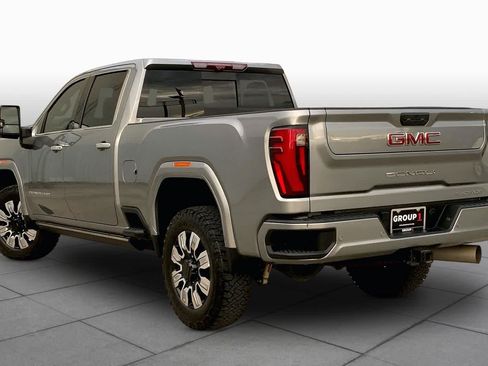 Used 2024 GMC Sierra 2500 Denali w/ Denali Reserve Package AWD/4WD image 12