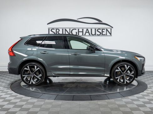 New 2026 Volvo XC60 T8 Ultra image 4