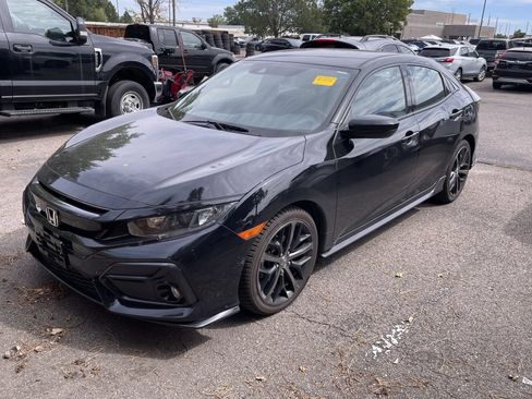 Used 2021 Honda Civic Sport image 2