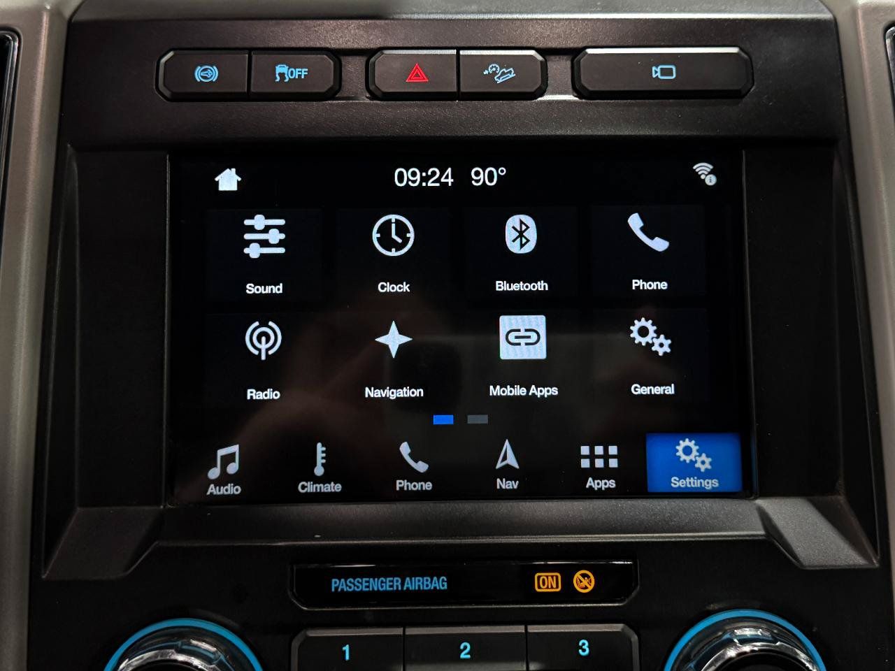 Used 2019 Ford F250 Lariat w/ Lariat Ultimate Package AWD/4WD image 13