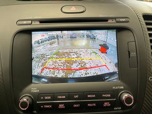 Used 2015 Kia Forte EX w/ Premium Package image 21