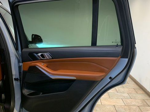 Used 2023 BMW X7 xDrive40i w/ M Sport Package image 63