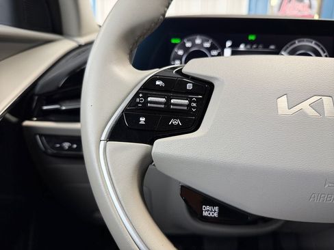 Used 2023 Kia Niro Wind FWD image 15