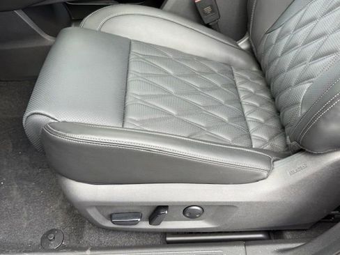 New 2026 Nissan Rogue Platinum w/ Platinum Premium Package image 34