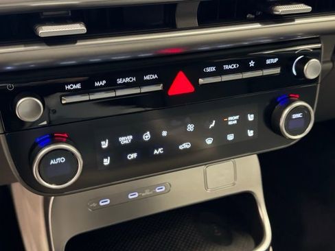 New 2026 Hyundai Ioniq 9 SEL image 16