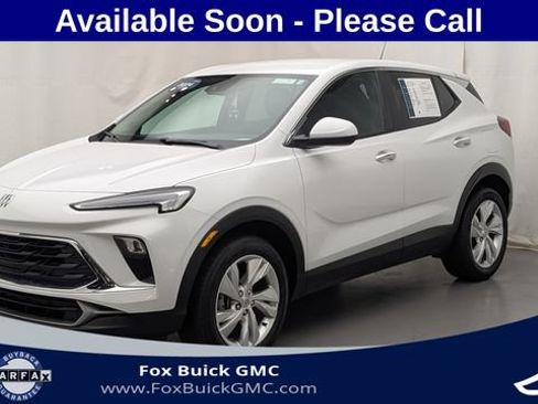 Certified 2024 Buick Encore GX Preferred w/ Comfort Package AWD/4WD image 1