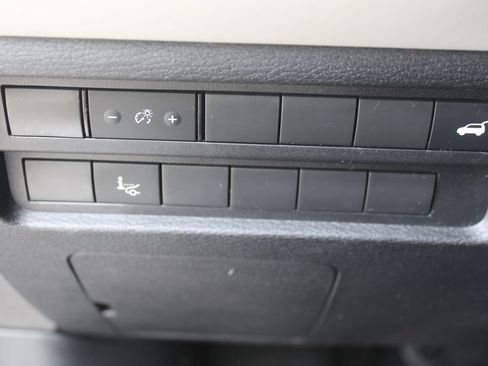 Used 2023 Mitsubishi Outlander SEL AWD/4WD image 30