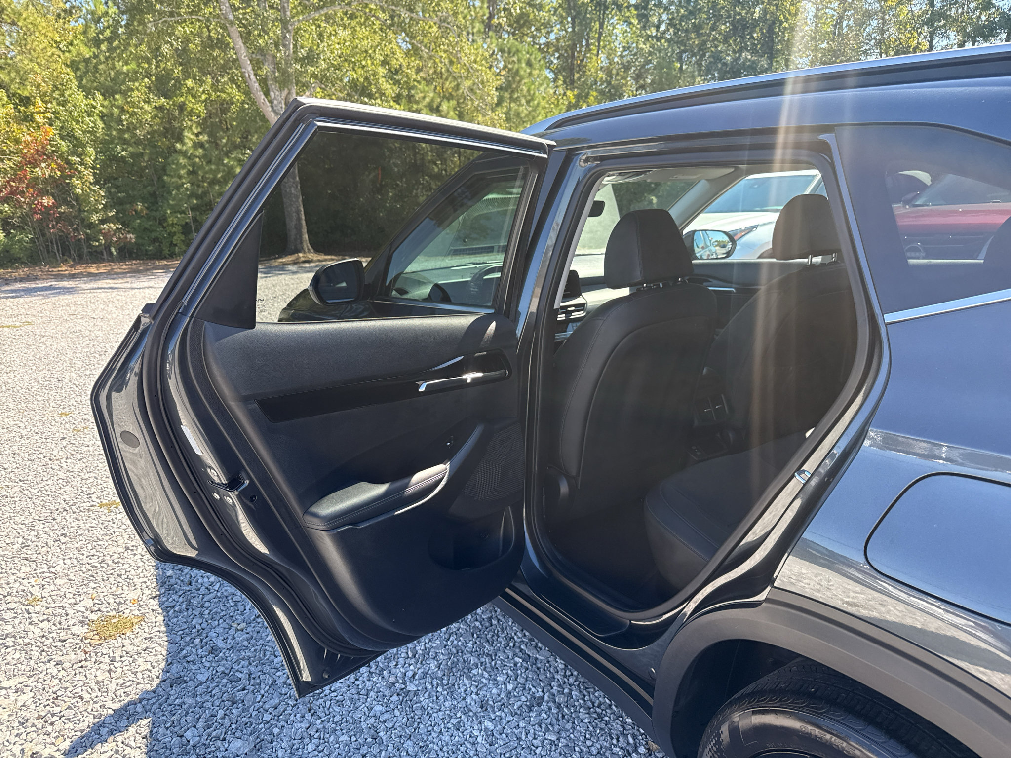 Used 2025 Kia Seltos EX FWD image 16
