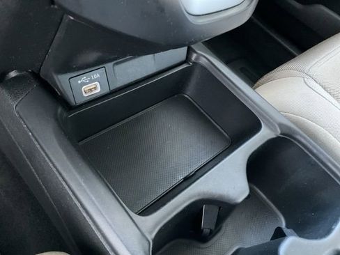 Used 2020 Honda CR-V LX image 12