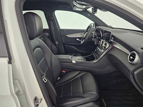 Certified 2022 Mercedes-Benz GLC 300 image 11