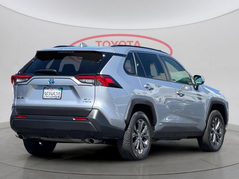 Used 2023 Toyota RAV4 XLE Premium AWD/4WD image 3