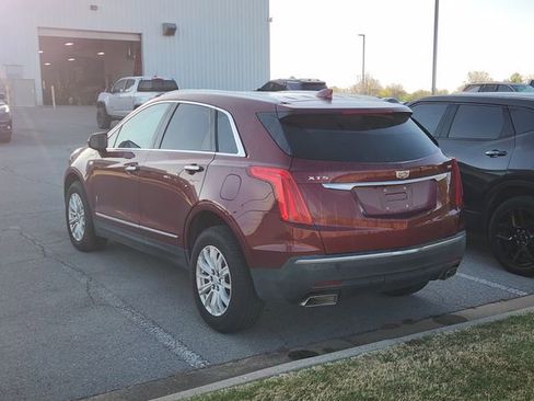 Used 2017 Cadillac XT5 FWD image 3