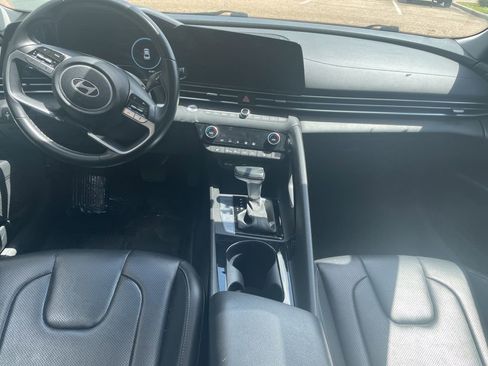 Certified 2024 Hyundai Elantra Limited image 13