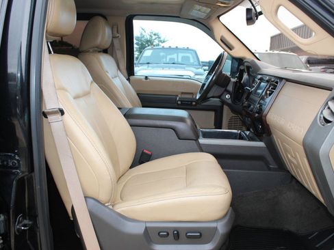 Used 2011 Ford F250 Lariat w/ Lariat Ultimate Pkg AWD/4WD image 21