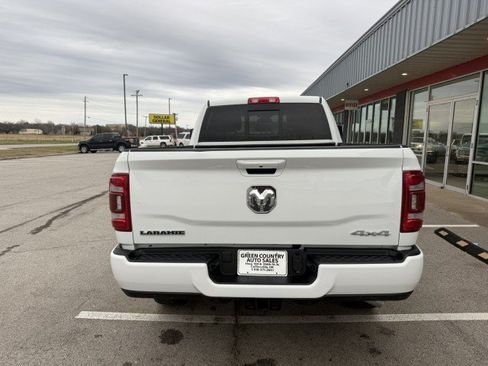 Used 2024 RAM 2500 Laramie AWD/4WD image 12