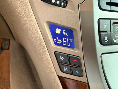 Used 2011 Cadillac CTS Premium AWD/4WD image 17