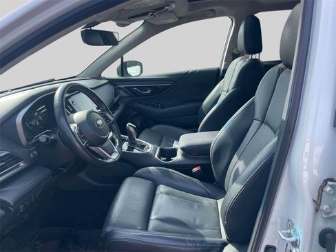 Used 2022 Subaru Outback Limited image 15