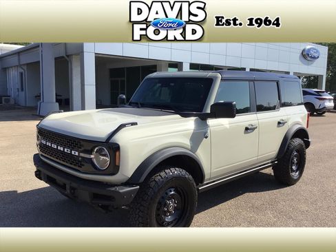 New 2026 Ford Bronco Big Bend w/ Black Diamond Package AWD/4WD image 1