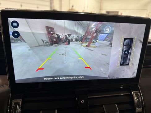 Certified 2024 Lincoln Navigator Black Label image 24