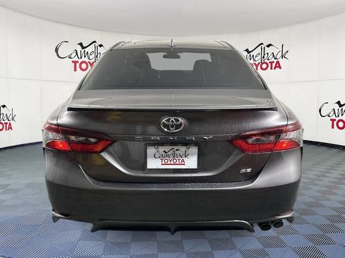Used 2022 Toyota Camry SE image 7