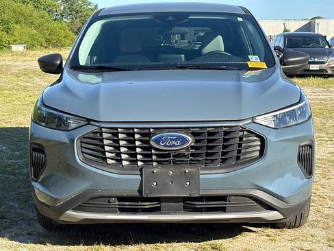 Used 2023 Ford Escape Active FWD image 2