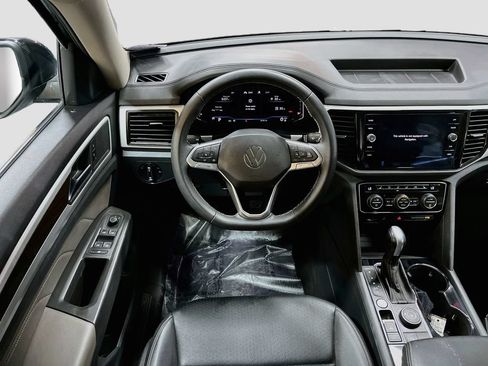 Used 2023 Volkswagen Atlas SE w/ Panoramic Sunroof Package AWD/4WD image 22