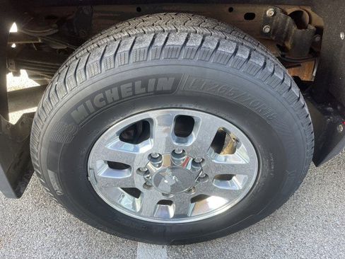 Used 2015 Chevrolet Silverado 3500 LT w/ Snow Plow Prep Package image 17