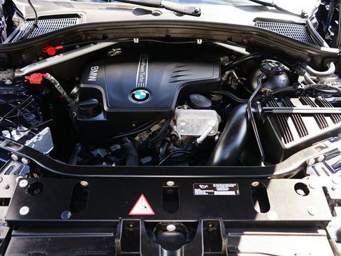 Used 2015 BMW X4 xDrive28i image 9