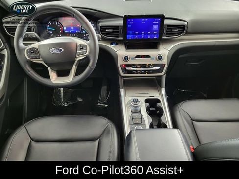Used 2023 Ford Explorer XLT w/ Equipment Group 202A AWD/4WD image 21