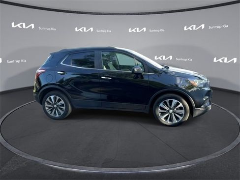 Used 2021 Buick Encore Preferred image 24