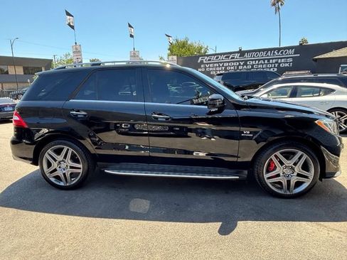 Used 2015 Mercedes-Benz ML 63 AMG 4MATIC w/ AMG Performance Package image 27