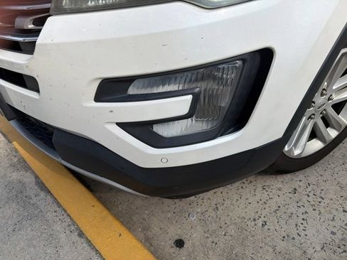 Used 2017 Ford Explorer XLT w/ Equipment Group 202A FWD image 42