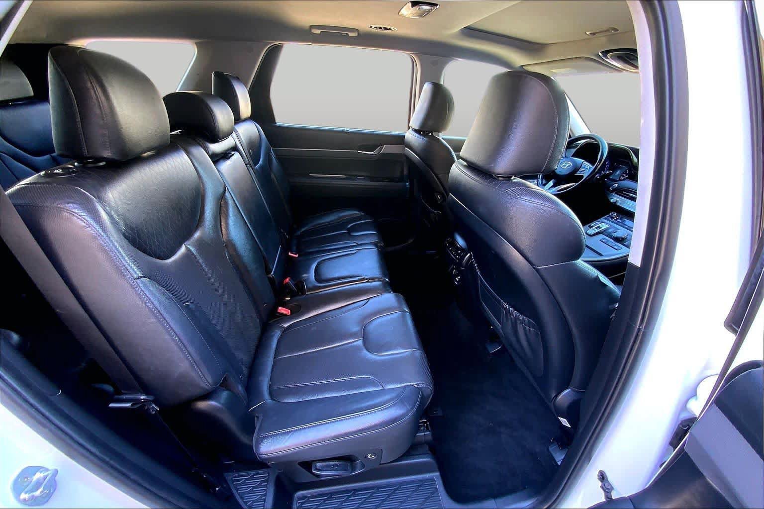 Used 2022 Hyundai Palisade SEL w/ 8P Bench Seat Package FWD image 19