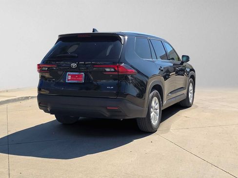 Certified 2026 Toyota Grand Highlander FWD image 3