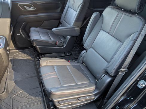 Used 2022 Chevrolet Tahoe RST w/ Luxury Package image 19