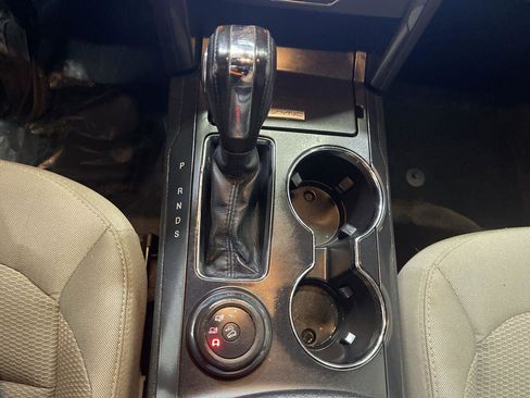 Used 2018 Ford Explorer XLT w/ Equipment Group 201A image 19