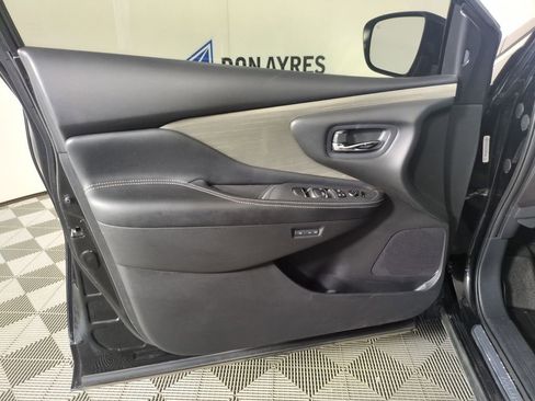 Used 2016 Nissan Murano SL w/ SL Technology Package AWD/4WD image 13