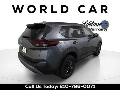 Used 2022 Nissan Rogue S image 7